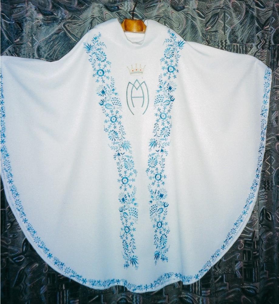Gazdagon hímzett miseruha